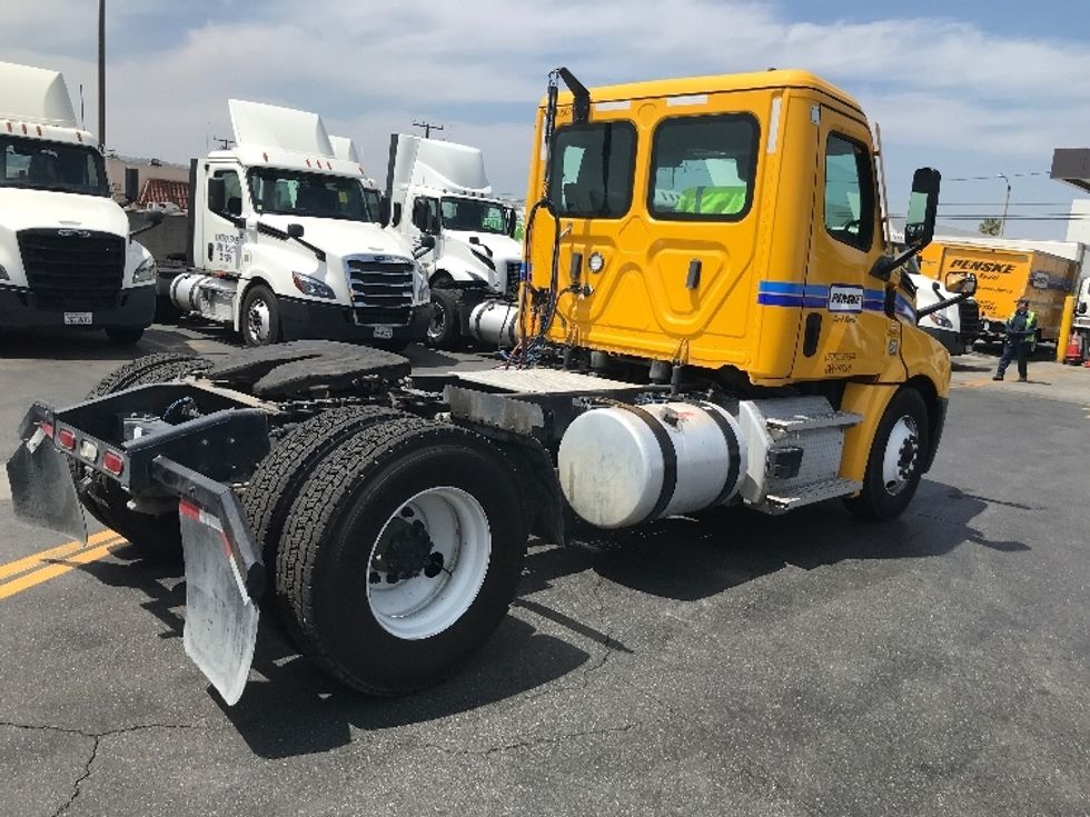 Day Cab Tractor-Heavy Duty Tractors-Freightliner-2022-T12642ST-City Of Industry-CA-363,674\n\t\tmiles-$ 73,500 - Image 7