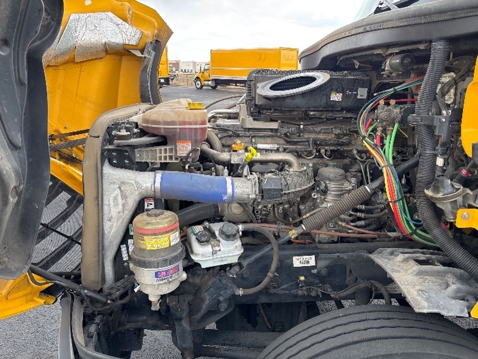 Day Cab Tractor-Heavy Duty Tractors-Freightliner-2022-T12642ST-Denver-CO-121,454\n\t\tmiles-$ 71,000 - Image 16