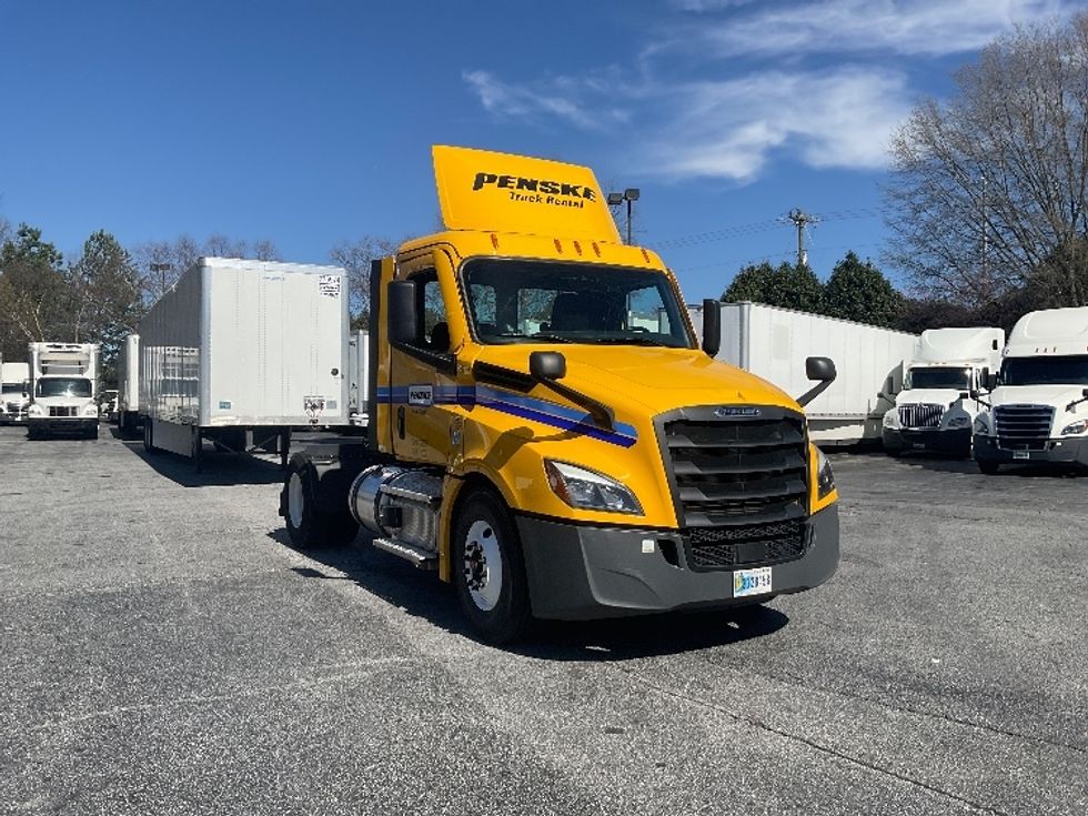 Day Cab Tractor-Heavy Duty Tractors-Freightliner-2022-T12642ST-Duluth-GA-292,477\n\t\tmiles-$ 68,000 - Image 1