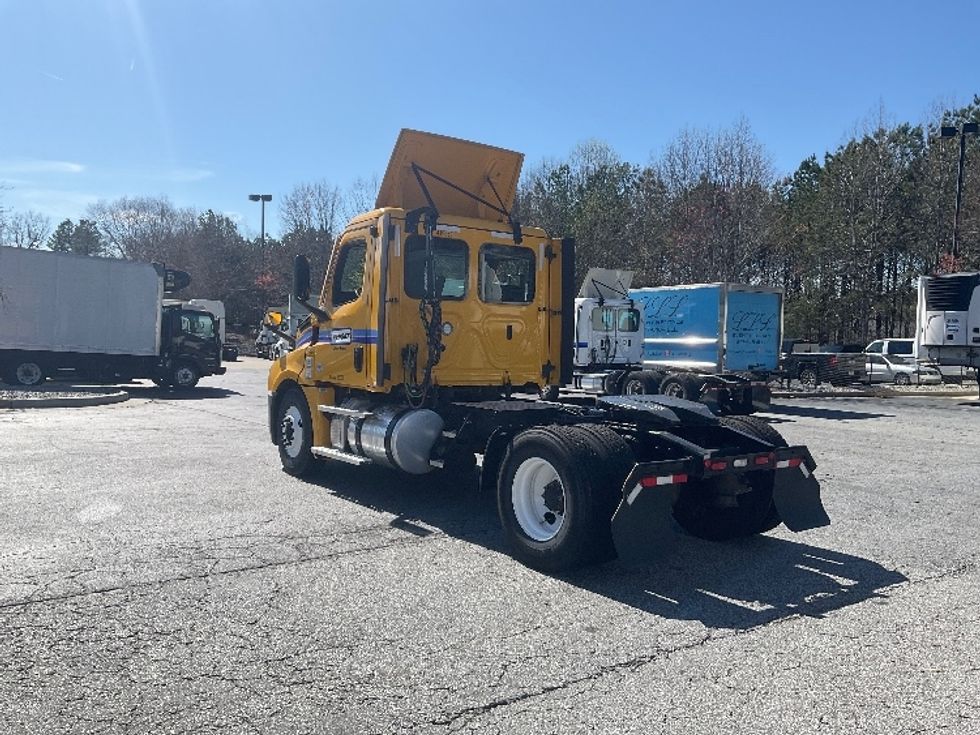 Day Cab Tractor-Heavy Duty Tractors-Freightliner-2022-T12642ST-Duluth-GA-292,477\n\t\tmiles-$ 68,000 - Image 5