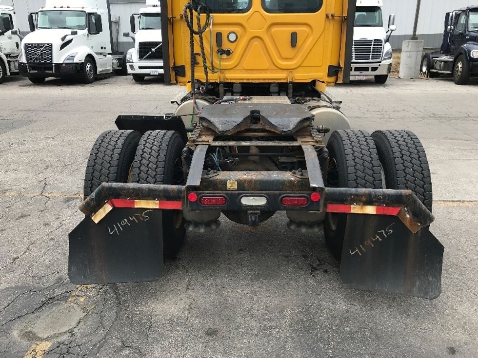 Day Cab Tractor-Heavy Duty Tractors-Freightliner-2022-T12642ST-Fitchburg-MA-392,945\n\t\tmiles-$ 51,500 - Image 6
