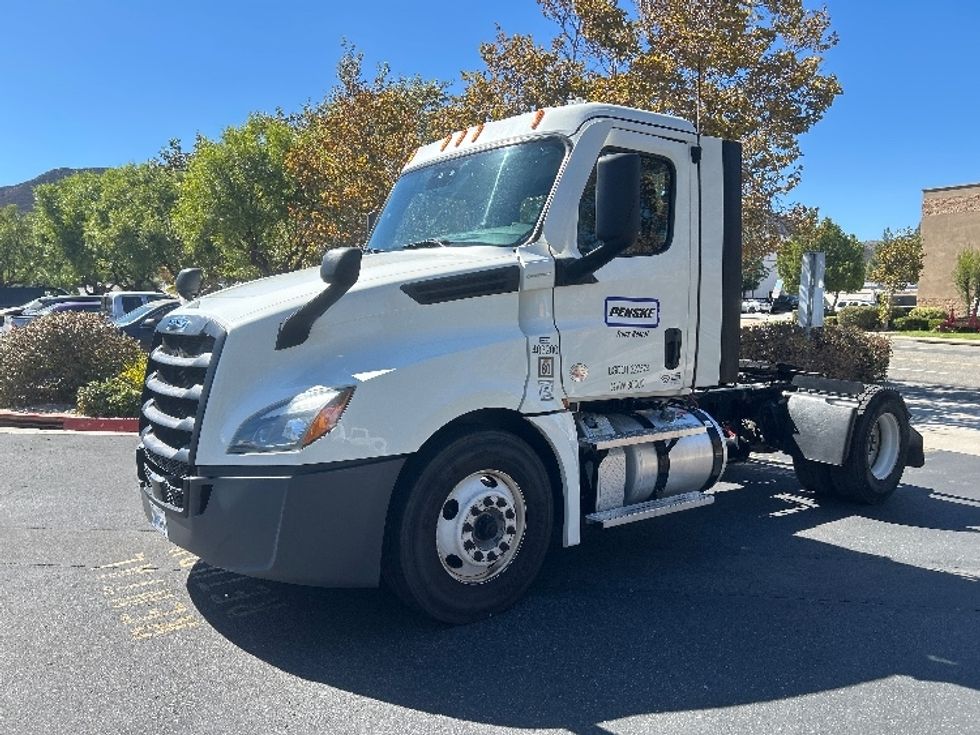 Day Cab Tractor-Heavy Duty Tractors-Freightliner-2022-T12642ST-Fontana-CA-282,031\n\t\tmiles-$ 68,000 - Image 3