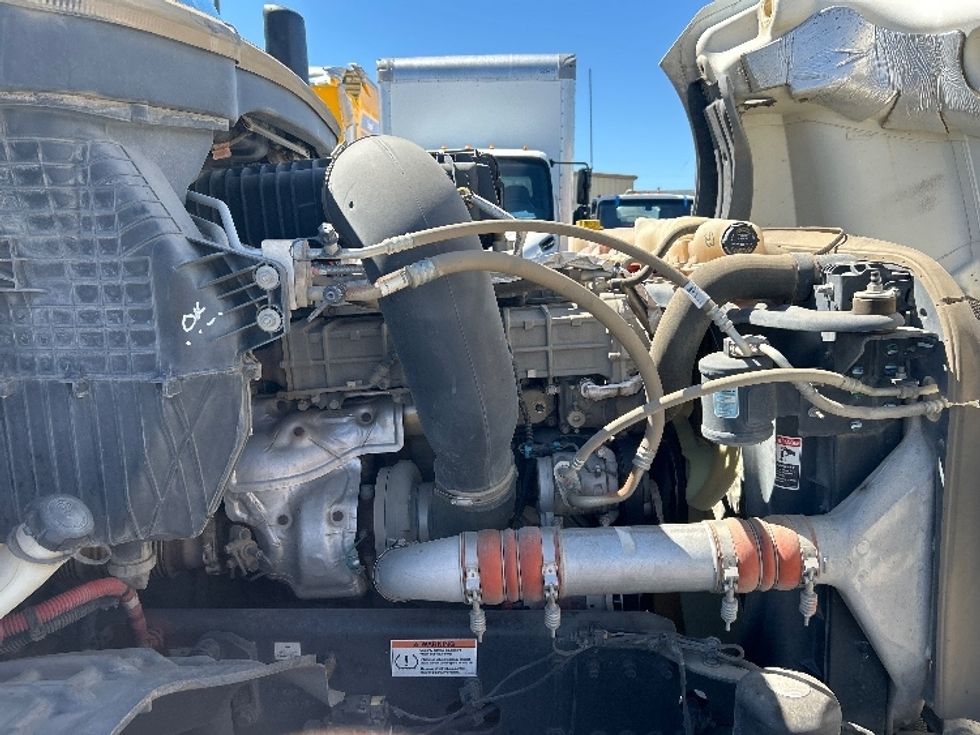 Day Cab Tractor-Heavy Duty Tractors-Freightliner-2022-T12642ST-Fontana-CA-282,223\n\t\tmiles-$ 86,750 - Image 15