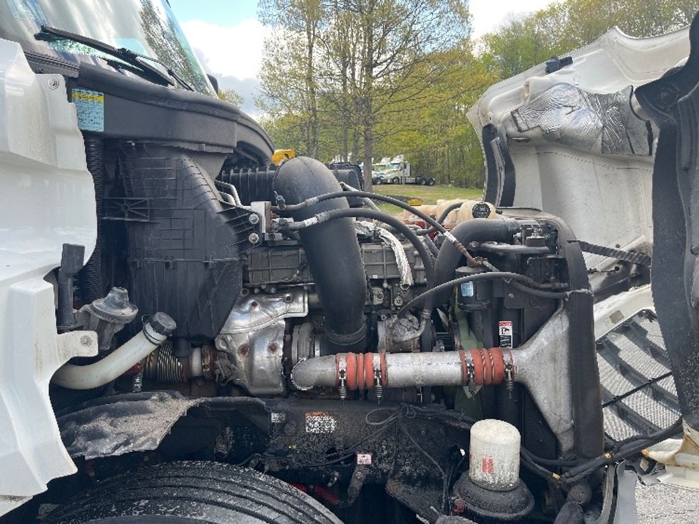 Day Cab Tractor-Heavy Duty Tractors-Freightliner-2022-T12642ST-Franklin-MA-405,274\n\t\tmiles-$ 57,000 - Image 15
