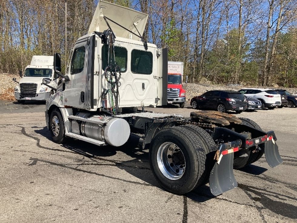 Day Cab Tractor-Heavy Duty Tractors-Freightliner-2022-T12642ST-Franklin-MA-491,837\n\t\tmiles-$ 50,250 - Image 5