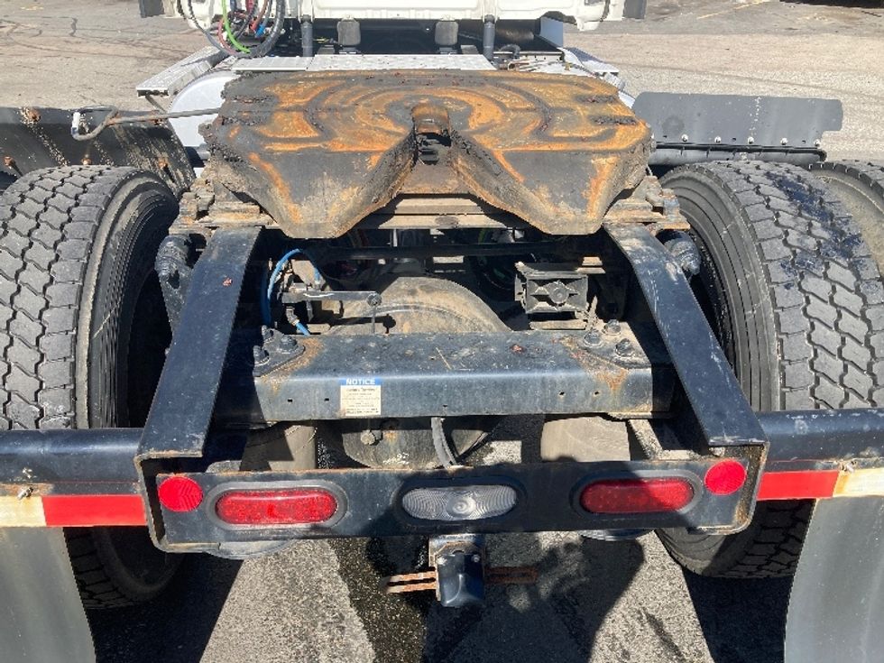 Day Cab Tractor-Heavy Duty Tractors-Freightliner-2022-T12642ST-Franklin-MA-491,837\n\t\tmiles-$ 50,250 - Image 6