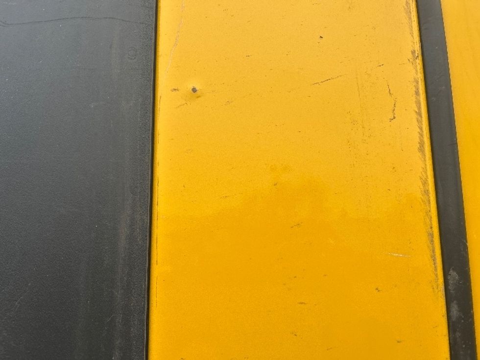 Day Cab Tractor-Heavy Duty Tractors-Freightliner-2022-T12642ST-Fresno-CA-253,971\n\t\tmiles-$ 77,500 - Image 18