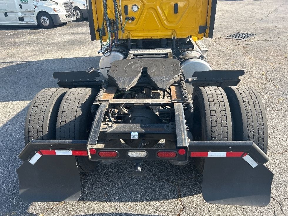 Day Cab Tractor-Heavy Duty Tractors-Freightliner-2022-T12642ST-Jacksonville-FL-290,914\n\t\tmiles-$ 68,000 - Image 6