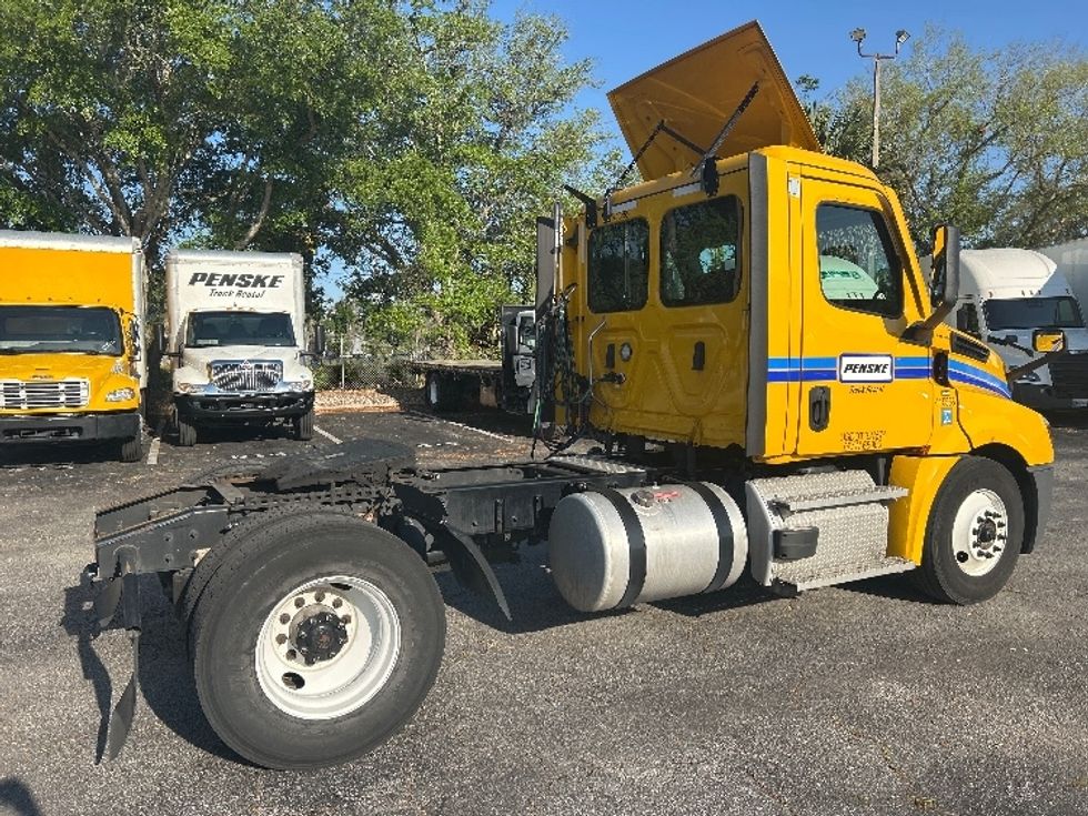 Day Cab Tractor-Heavy Duty Tractors-Freightliner-2022-T12642ST-Jacksonville-FL-290,914\n\t\tmiles-$ 68,000 - Image 7