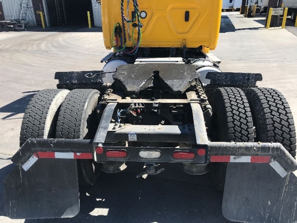 Day Cab Tractor-Heavy Duty Tractors-Freightliner-2022-T12642ST-Jurupa Valley-CA-302,833\n\t\tmiles-$ 79,500 - Image 6