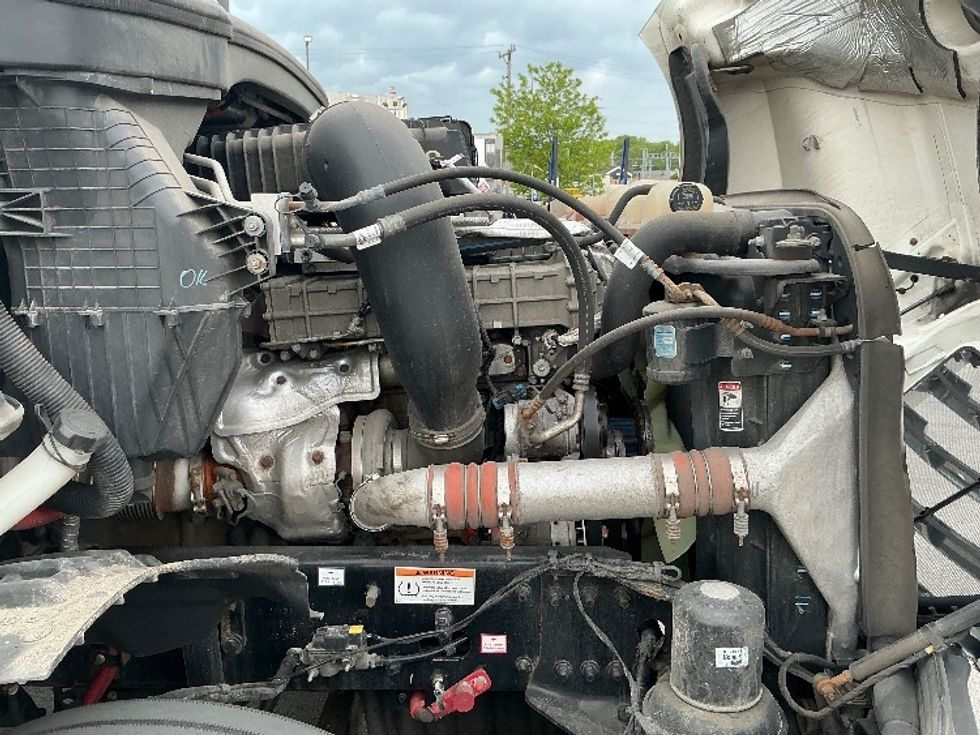 Day Cab Tractor-Heavy Duty Tractors-Freightliner-2022-T12642ST-La Porte-IN-369,943\n\t\tmiles-$ 59,750 - Image 15