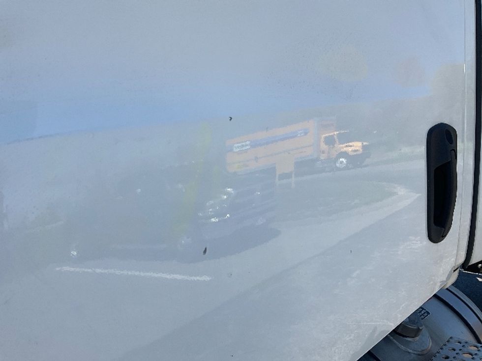 Day Cab Tractor-Heavy Duty Tractors-Freightliner-2022-T12642ST-Morgantown-WV-451,856\n\t\tmiles-$ 50,250 - Image 19