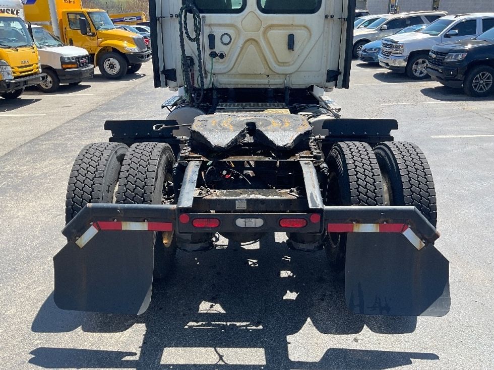Day Cab Tractor-Heavy Duty Tractors-Freightliner-2022-T12642ST-Morgantown-WV-451,856\n\t\tmiles-$ 50,250 - Image 6