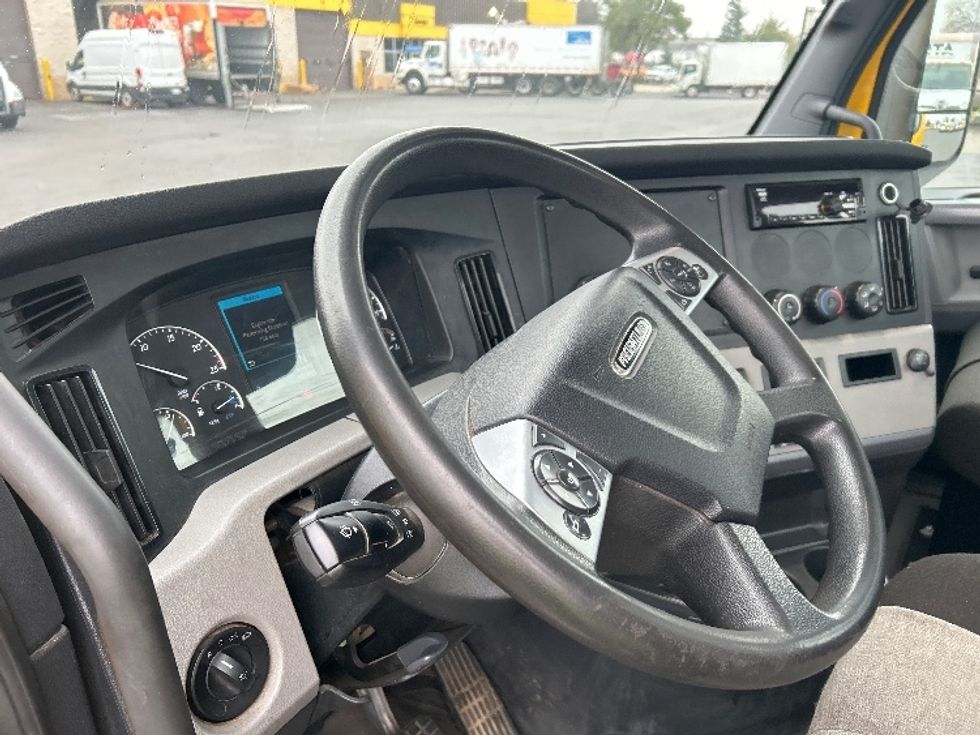 Day Cab Tractor-Heavy Duty Tractors-Freightliner-2022-T12642ST-Sacramento-CA-153,000\n\t\tmiles-$ 82,000 - Image 10