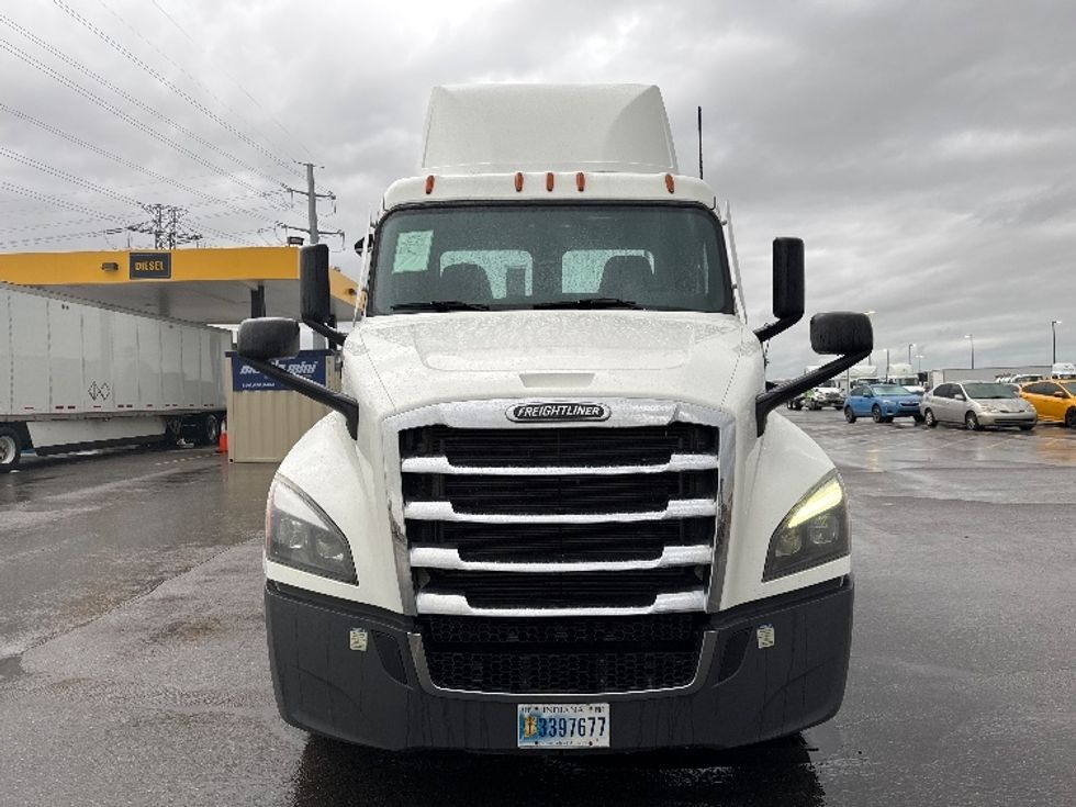 Day Cab Tractor-Heavy Duty Tractors-Freightliner-2022-T12642ST-Salt Lake City-UT-436,842\n\t\tmiles-$ 60,000 - Image 2