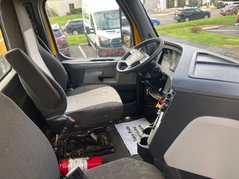 Day Cab Tractor-Heavy Duty Tractors-Freightliner-2022-T12642ST-San Diego-CA-344,405\n\t\tmiles-$ 75,250 - Image 14