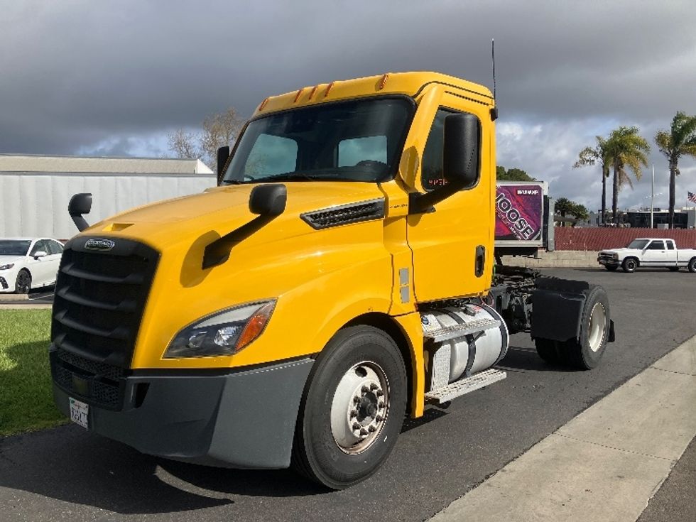 Day Cab Tractor-Heavy Duty Tractors-Freightliner-2022-T12642ST-San Diego-CA-344,405\n\t\tmiles-$ 75,250 - Image 3