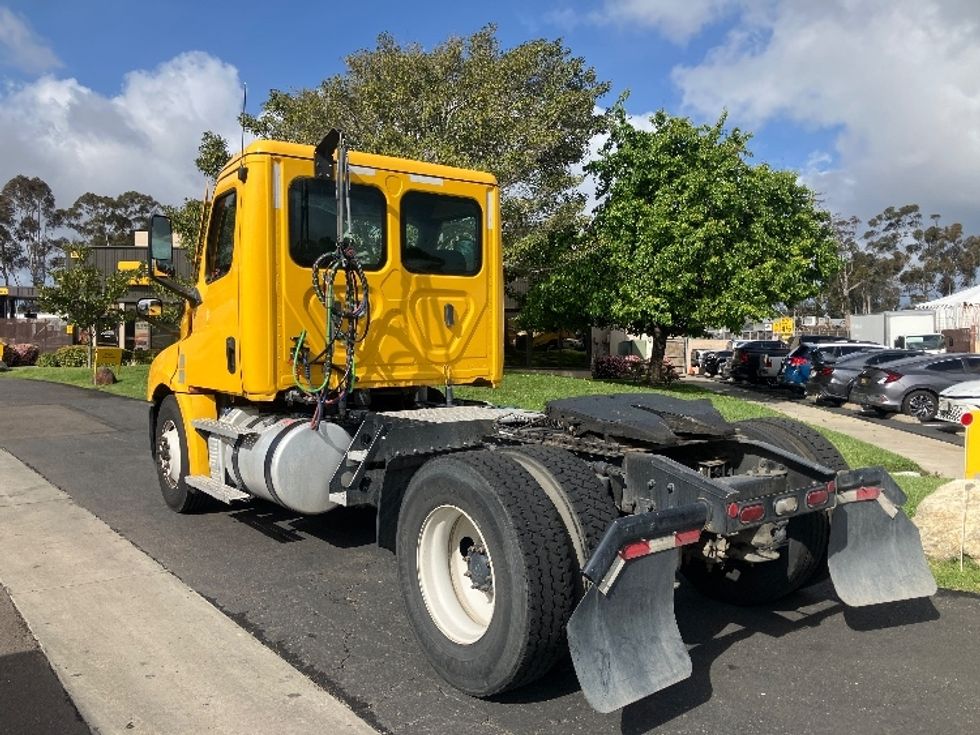 Day Cab Tractor-Heavy Duty Tractors-Freightliner-2022-T12642ST-San Diego-CA-344,405\n\t\tmiles-$ 75,250 - Image 5