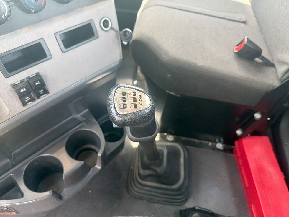 Day Cab Tractor-Heavy Duty Tractors-Freightliner-2022-T12642ST-Springfield-MA-111,664\n\t\tmiles-$ 62,750 - Image 17