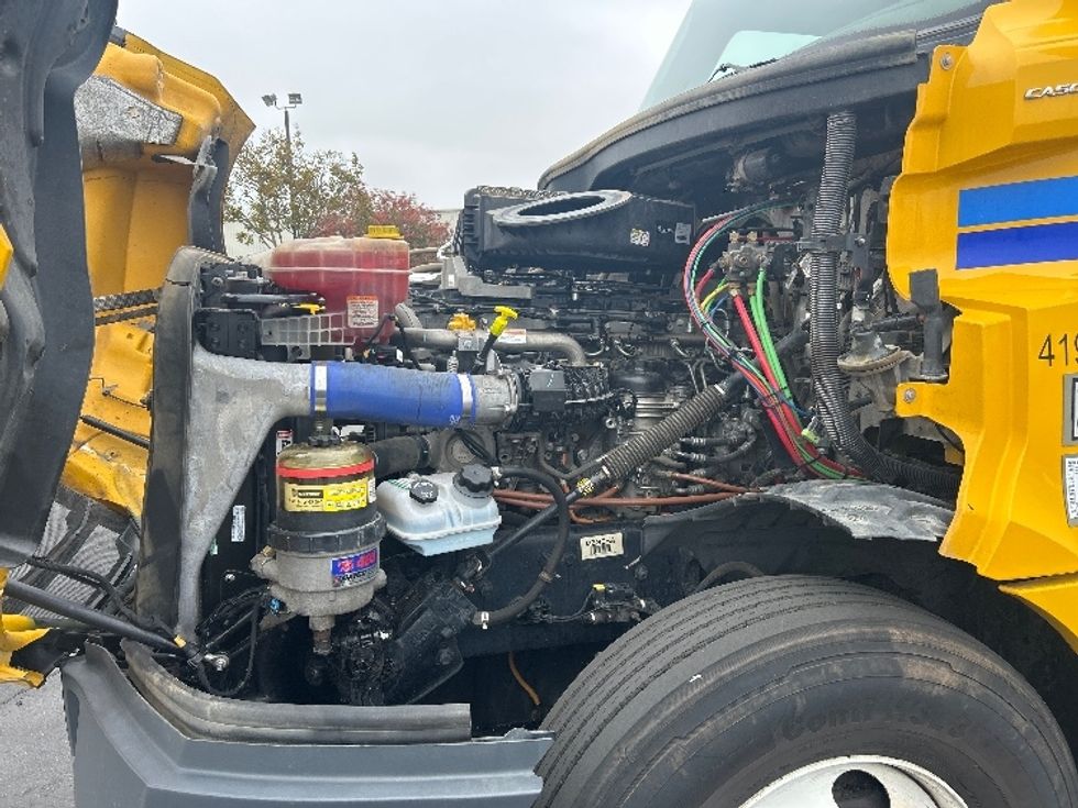 Day Cab Tractor-Heavy Duty Tractors-Freightliner-2022-T12642ST-Stockton-CA-203,284\n\t\tmiles-$ 68,250 - Image 16