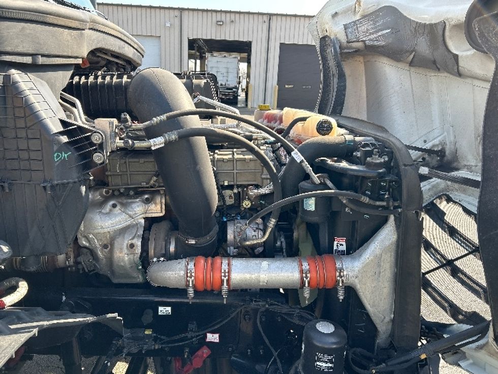 Day Cab Tractor-Heavy Duty Tractors-Freightliner-2022-T12642ST-Sturtevant-WI-550,130\n\t\tmiles-$ 39,000 - Image 15