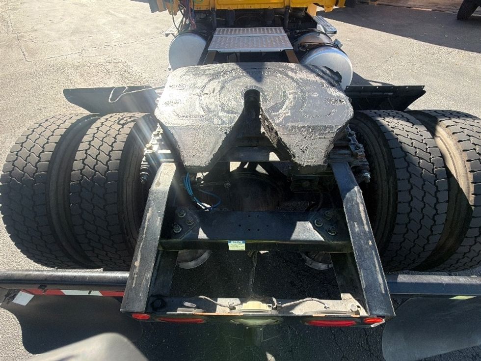 Day Cab Tractor-Heavy Duty Tractors-Freightliner-2022-T12642ST-Torrance-CA-175,761\n\t\tmiles-$ 69,000 - Image 6