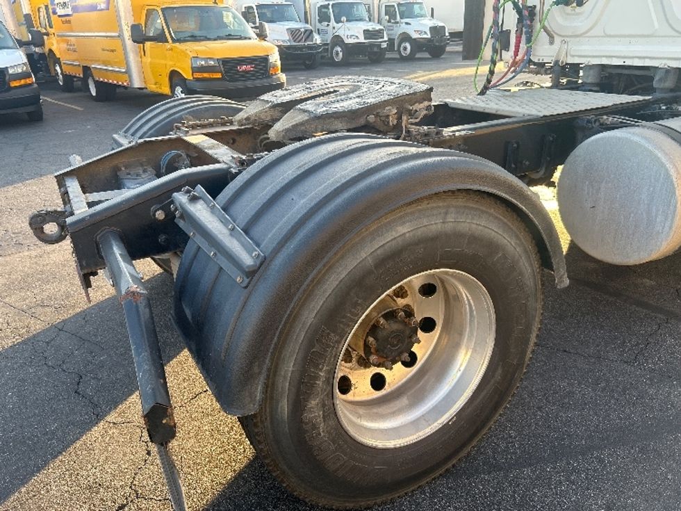 Day Cab Tractor-Heavy Duty Tractors-Freightliner-2022-T12642ST-Torrance-CA-278,751\n\t\tmiles-$ 66,000 - Image 18
