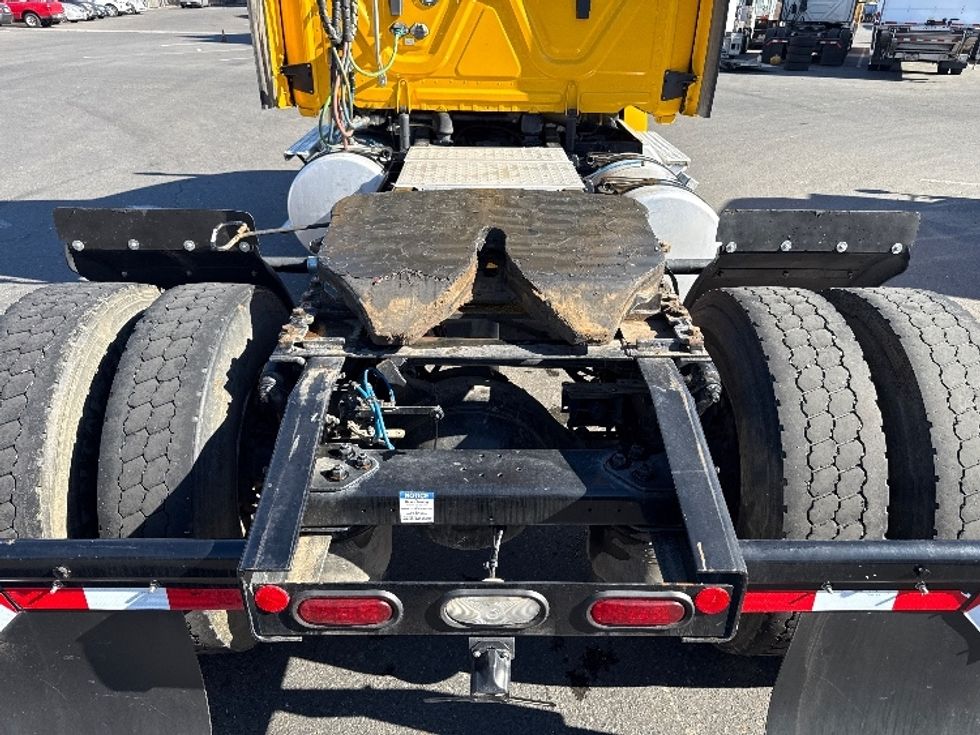 Day Cab Tractor-Heavy Duty Tractors-Freightliner-2022-T12642ST-West Sacramento-CA-188,645\n\t\tmiles-$ 69,000 - Image 6