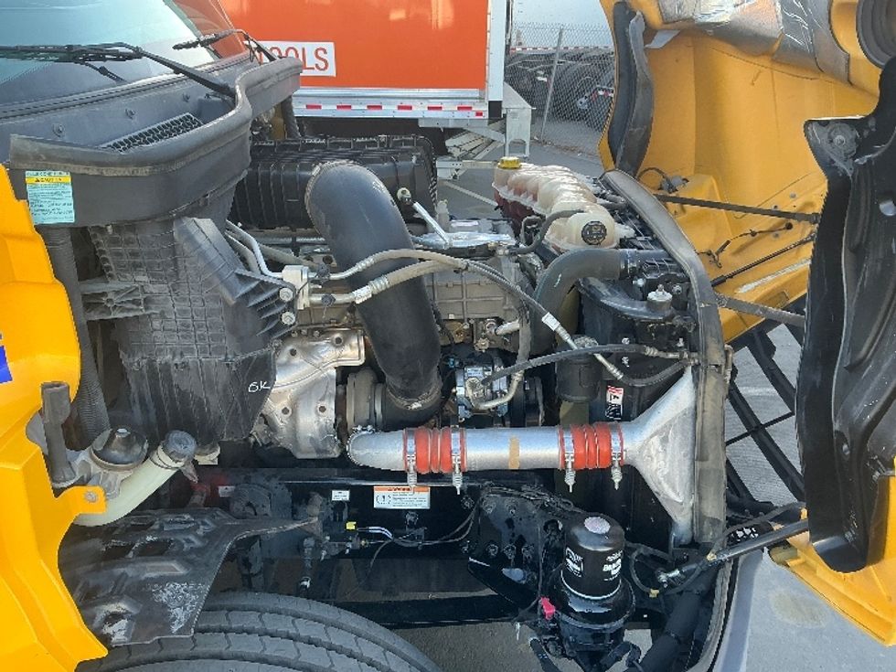 Day Cab Tractor-Heavy Duty Tractors-Freightliner-2022-T12642ST-West Sacramento-CA-245,027\n\t\tmiles-$ 65,500 - Image 15