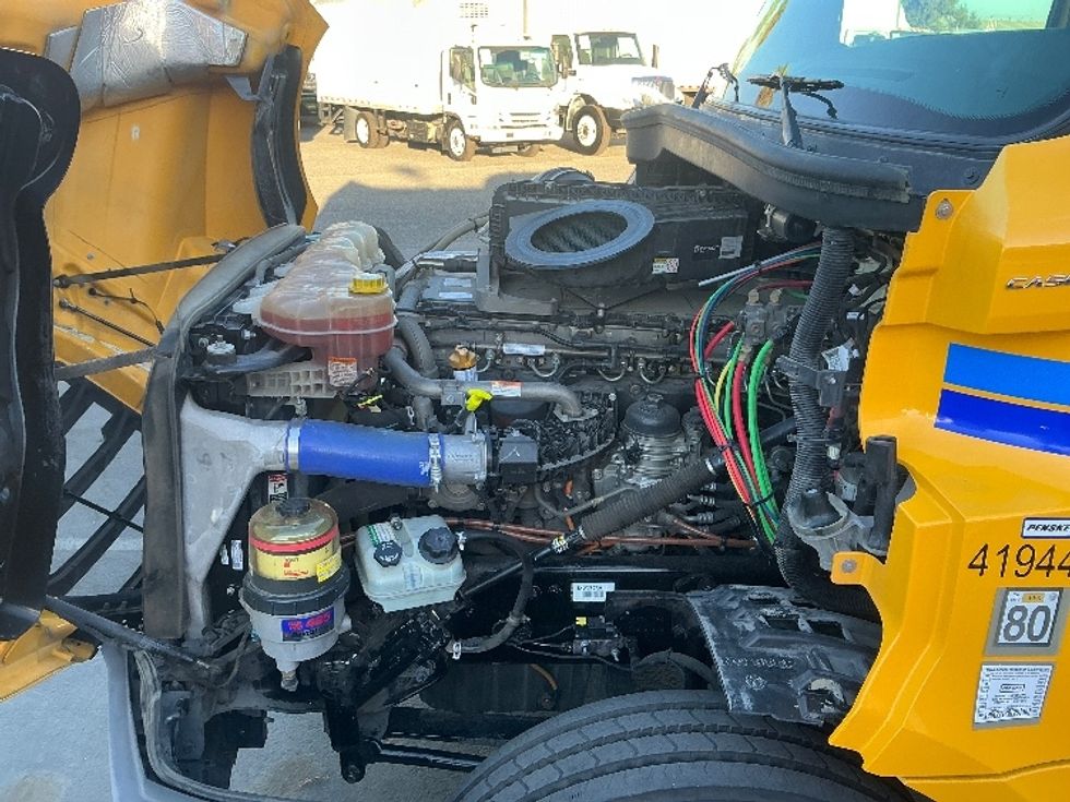 Day Cab Tractor-Heavy Duty Tractors-Freightliner-2022-T12642ST-West Sacramento-CA-245,027\n\t\tmiles-$ 65,500 - Image 16