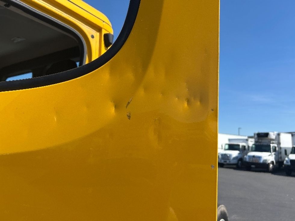 Day Cab Tractor-Heavy Duty Tractors-Freightliner-2022-T12642ST-West Sacramento-CA-310,193\n\t\tmiles-$ 66,500 - Image 18