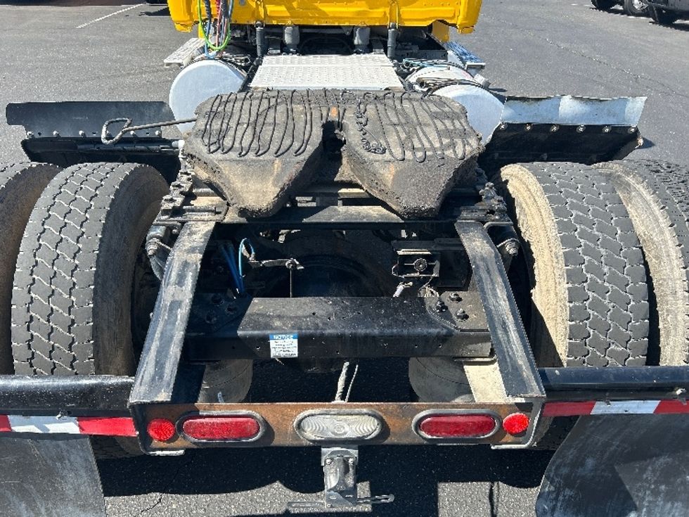 Day Cab Tractor-Heavy Duty Tractors-Freightliner-2022-T12642ST-West Sacramento-CA-310,193\n\t\tmiles-$ 66,500 - Image 6