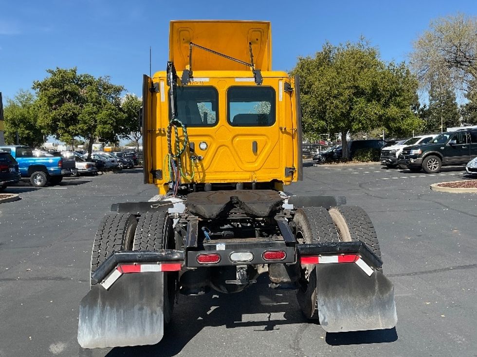 Day Cab Tractor-Heavy Duty Tractors-Freightliner-2022-T12642ST-West Sacramento-CA-325,790\n\t\tmiles-$ 65,250 - Image 6