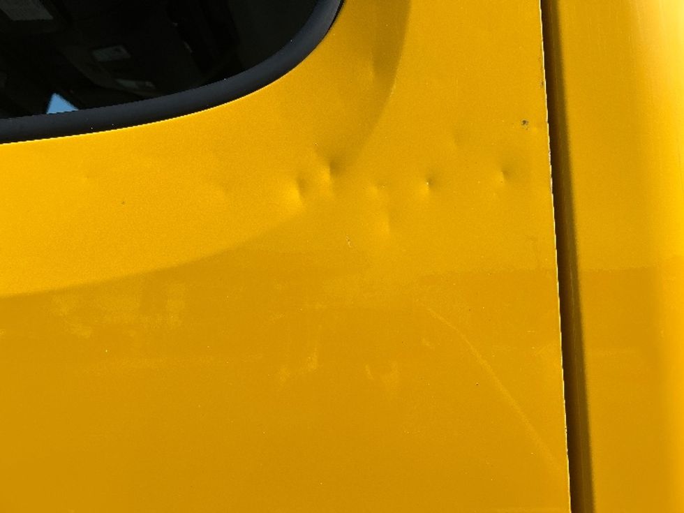 Day Cab Tractor-Heavy Duty Tractors-Freightliner-2022-T12642ST-West Sacramento-CA-395,636\n\t\tmiles-$ 59,500 - Image 17