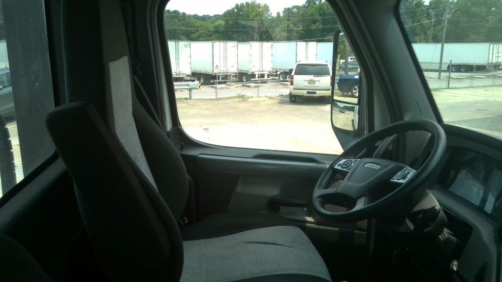 Day Cab Tractor-Heavy Duty Tractors-Freightliner-2022-T12664ST-Birmingham-AL-338,804\n\t\tmiles-$ 71,250 - Image 14