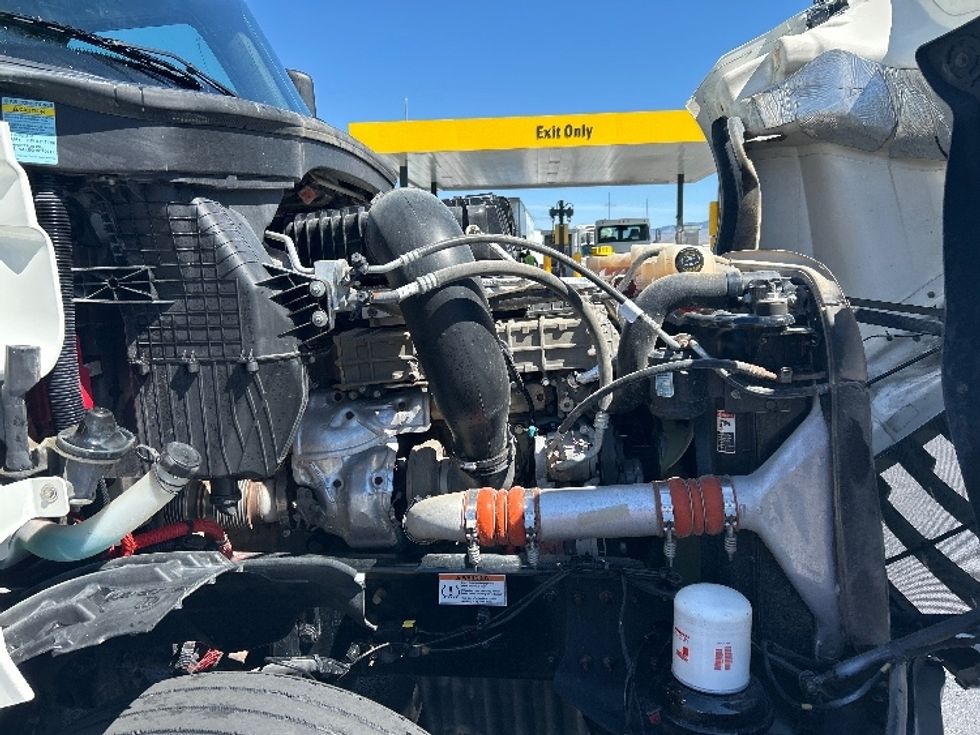 Day Cab Tractor-Heavy Duty Tractors-Freightliner-2022-T12664ST-Boise-ID-237,114\n\t\tmiles-$ 76,750 - Image 15