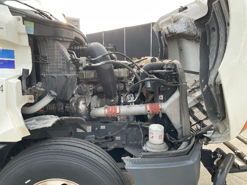 Day Cab Tractor-Heavy Duty Tractors-Freightliner-2022-T12664ST-Bowling Green-KY-407,783\n\t\tmiles-$ 63,250 - Image 15