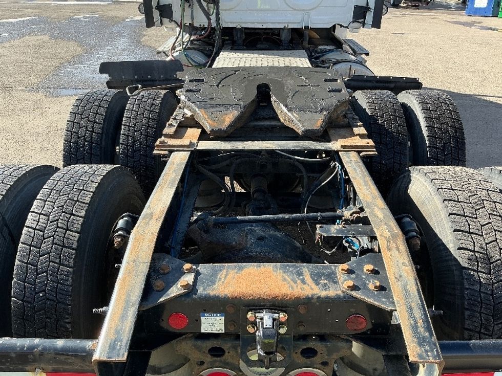 Day Cab Tractor-Heavy Duty Tractors-Freightliner-2022-T12664ST-Calgary-AB-435,969\n\t\tkm-$ 93,250 - Image 6