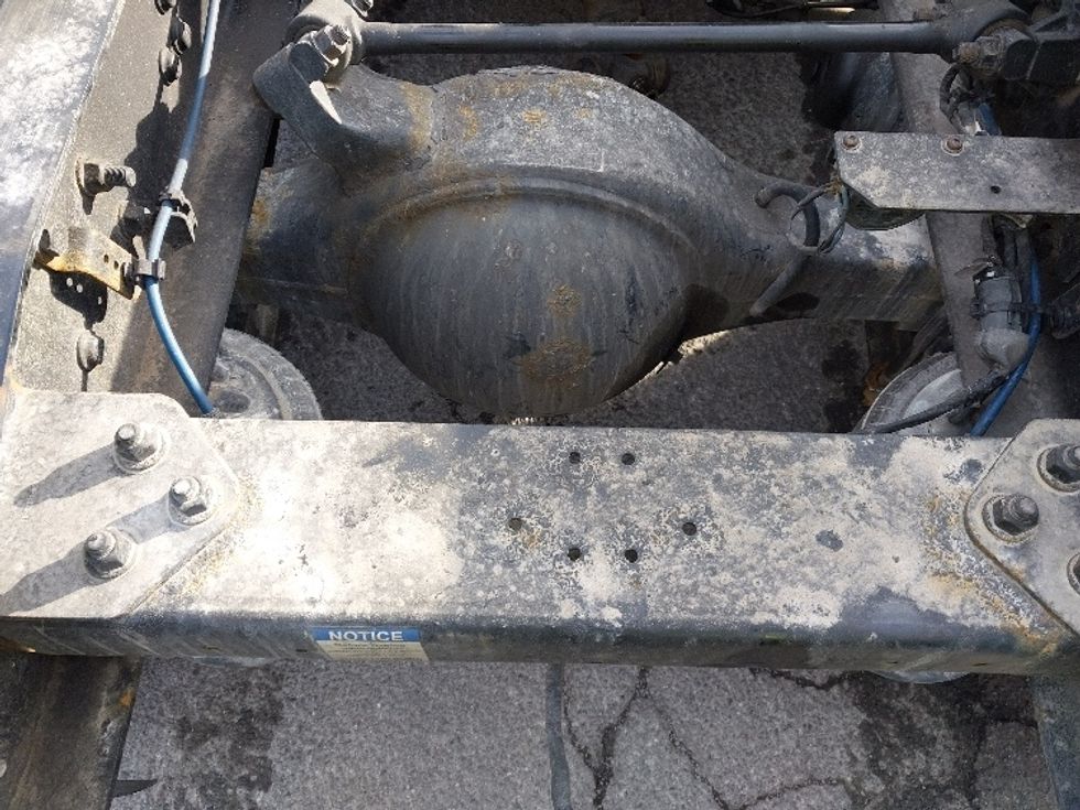 Day Cab Tractor-Heavy Duty Tractors-Freightliner-2022-T12664ST-Cleona-PA-822,821\n\t\tmiles-$ 33,000 - Image 6