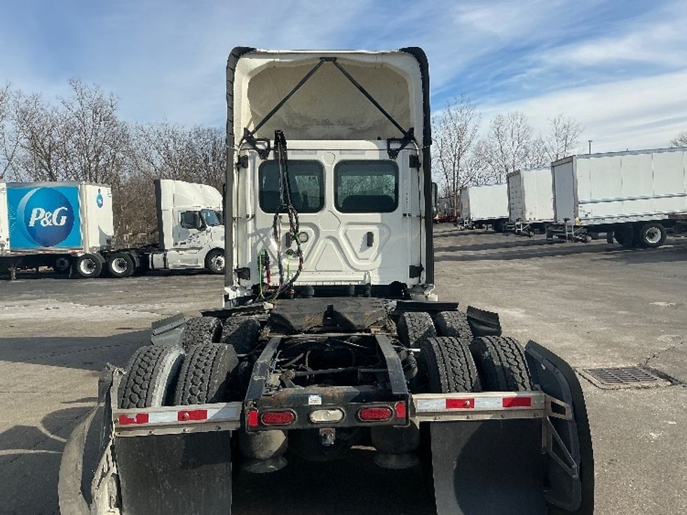 Day Cab Tractor-Heavy Duty Tractors-Freightliner-2022-T12664ST-Dayton-OH-660,628\n\t\tmiles-$ 30,250 - Image 6