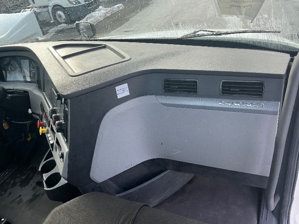 Day Cab Tractor-Heavy Duty Tractors-Freightliner-2022-T12664ST-Dayton-OH-703,217\n\t\tmiles-$ 29,000 - Image 13