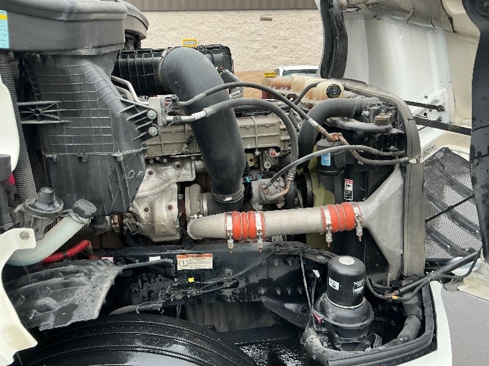 Day Cab Tractor-Heavy Duty Tractors-Freightliner-2022-T12664ST-Dayton-OH-761,886\n\t\tmiles-$ 29,000 - Image 15