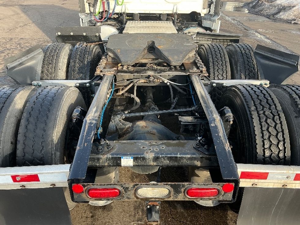 Day Cab Tractor-Heavy Duty Tractors-Freightliner-2022-T12664ST-Dayton-OH-803,732\n\t\tmiles-$ 29,000 - Image 6