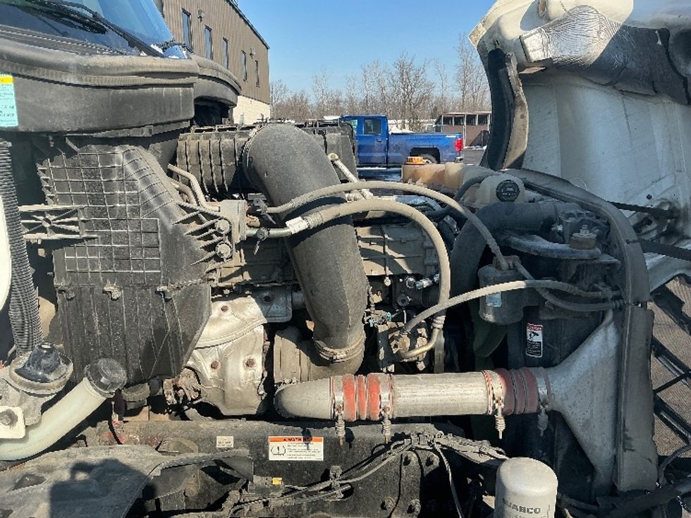 Day Cab Tractor-Heavy Duty Tractors-Freightliner-2022-T12664ST-Dayton-OH-805,857\n\t\tmiles-$ 29,000 - Image 15