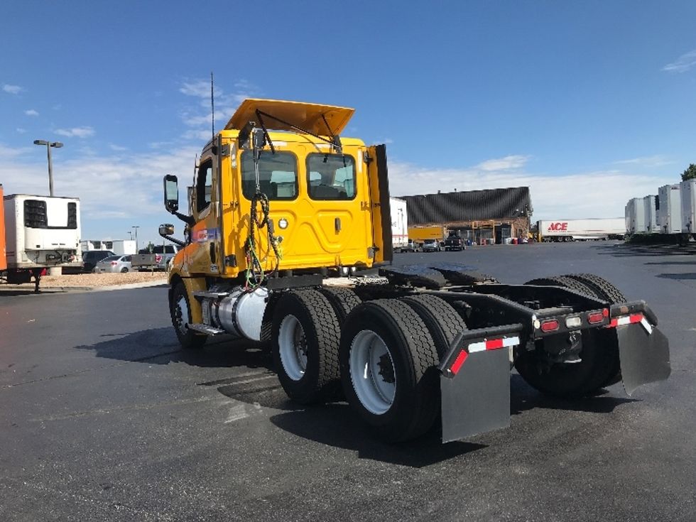 Day Cab Tractor-Heavy Duty Tractors-Freightliner-2022-T12664ST-Denver-CO-134,862\n\t\tmiles-$ 81,500 - Image 5
