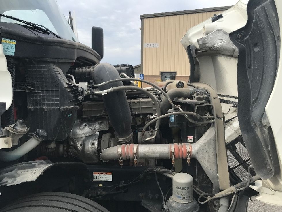 Day Cab Tractor-Heavy Duty Tractors-Freightliner-2022-T12664ST-Des Moines-IA-455,323\n\t\tmiles-$ 62,000 - Image 15