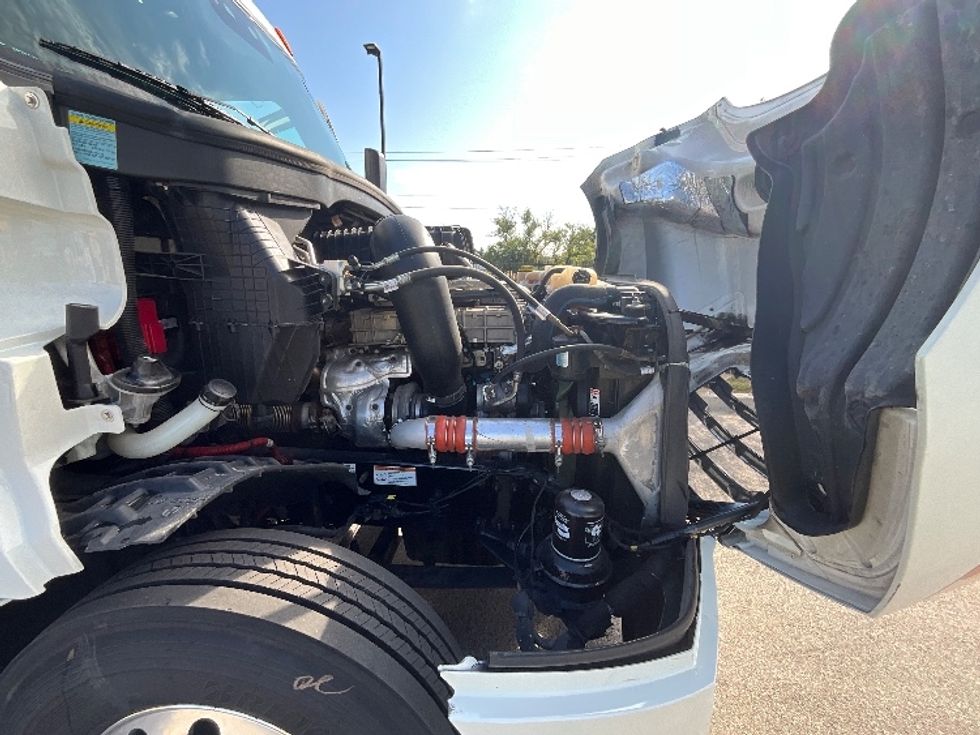 Day Cab Tractor-Heavy Duty Tractors-Freightliner-2022-T12664ST-East Chicago-IN-755,573\n\t\tmiles-$ 34,000 - Image 15