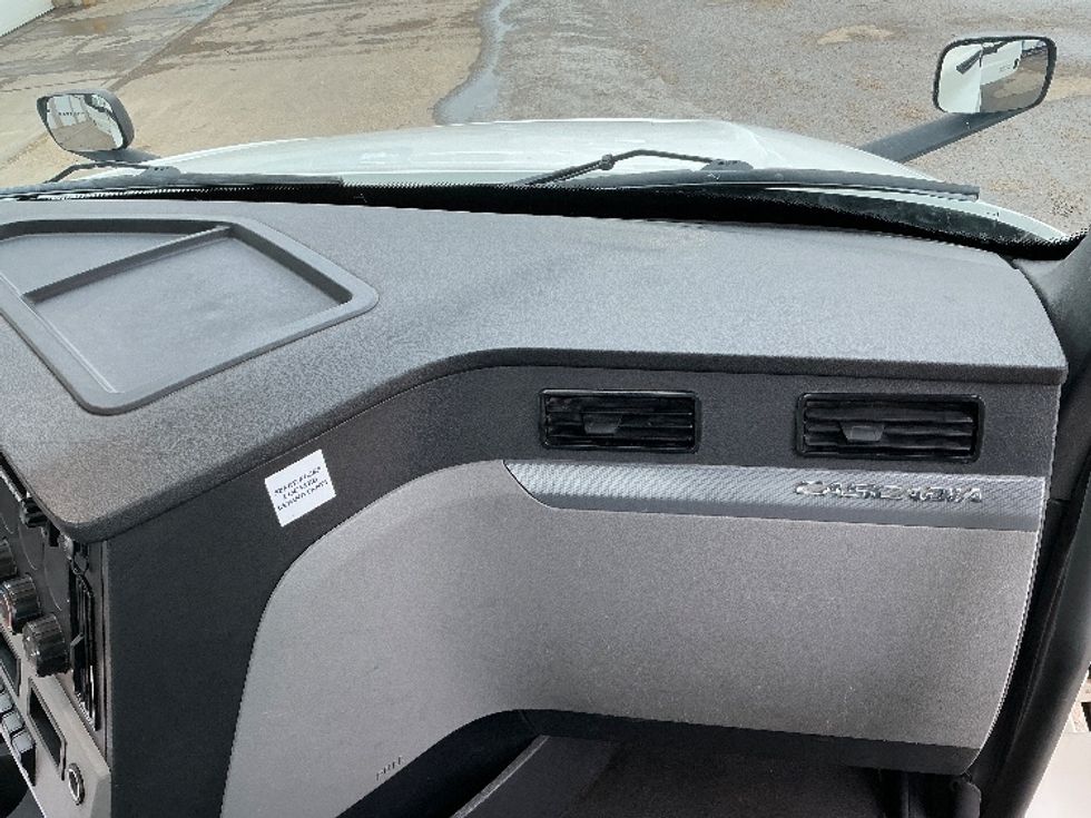 Day Cab Tractor-Heavy Duty Tractors-Freightliner-2022-T12664ST-Edmonton-AB-568,802\n\t\tkm-$ 88,000 - Image 13