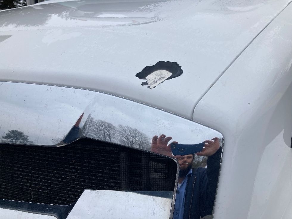 Day Cab Tractor-Heavy Duty Tractors-Freightliner-2022-T12664ST-Franklin-MA-434,533\n\t\tmiles-$ 47,500 - Image 19