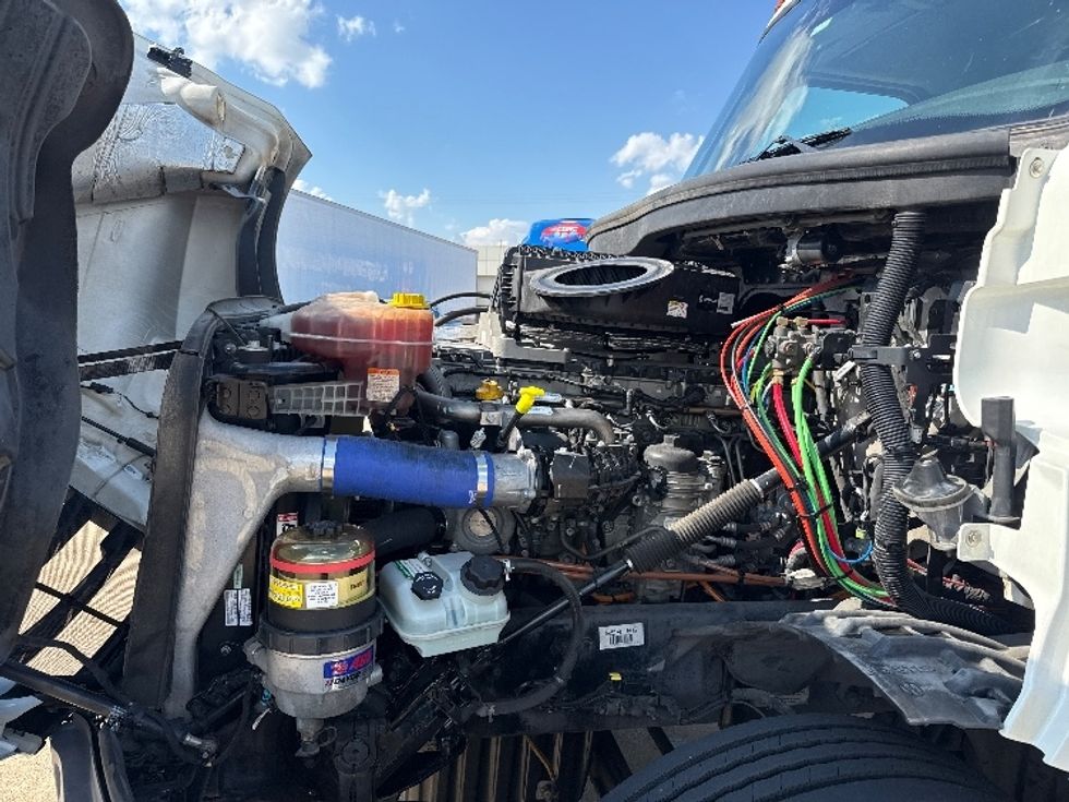 Day Cab Tractor-Heavy Duty Tractors-Freightliner-2022-T12664ST-Grand Prairie-TX-351,748\n\t\tmiles-$ 77,000 - Image 16